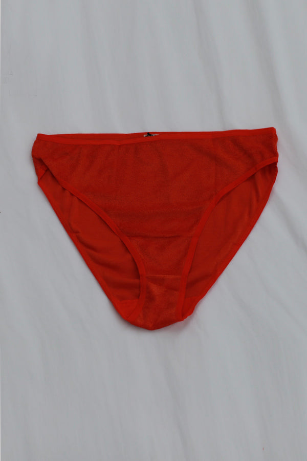 BASERANGE Flared Shorts UNBE Collection France Portugal BAS-UNBE-VE-AU24-HONG Red UNBE-BL